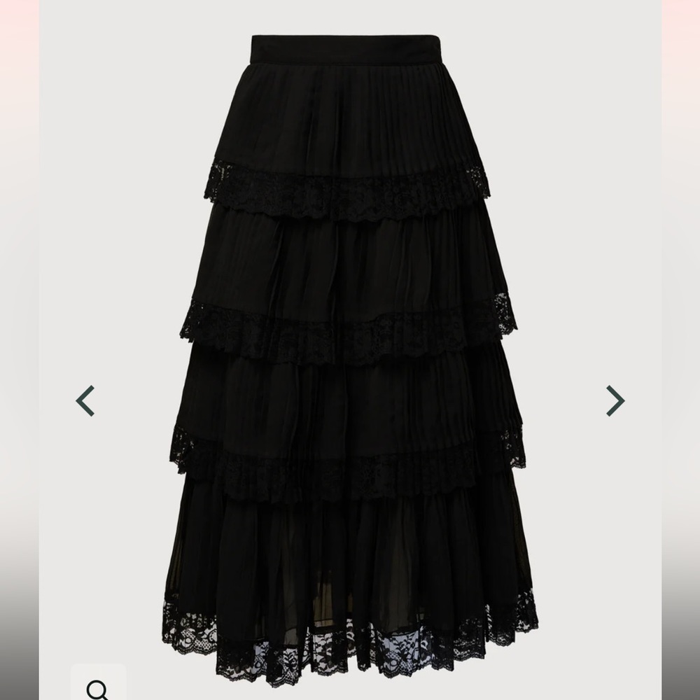 NWT Rachel Parcell Tiered Pleated Skirt with Lace Trim, Size 6